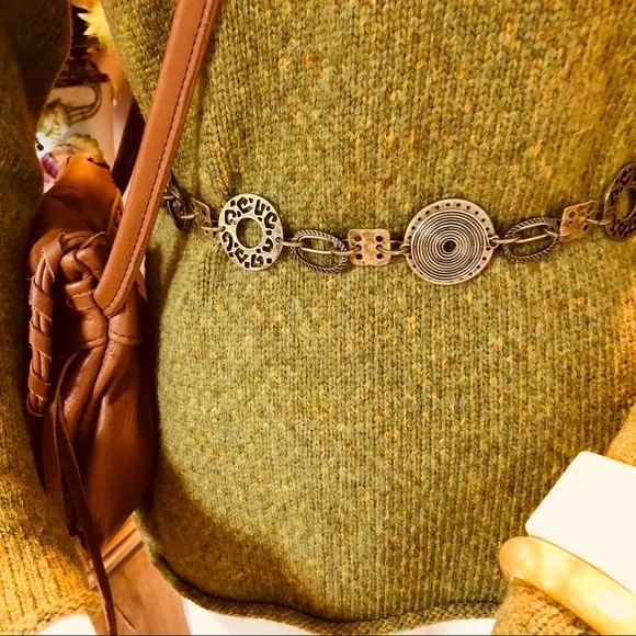 Artsy Antique Golden Brass Chain Belt - Picture 3 of 4